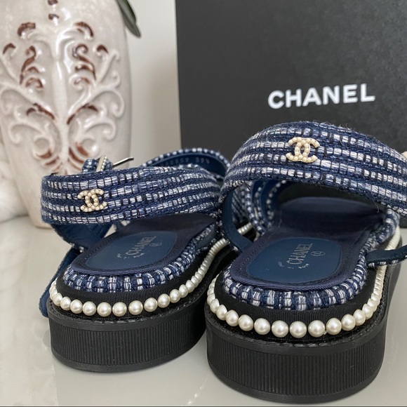 ✅ SOLD. NWT Chanel tweed sandals - Picture 7 of 12